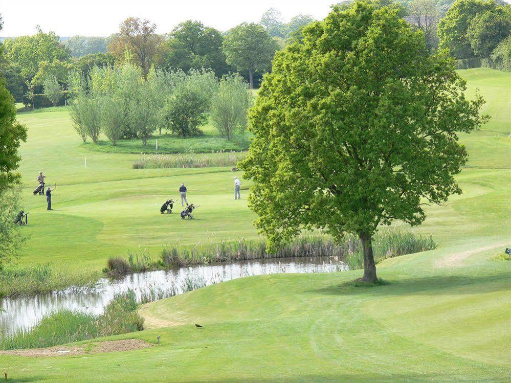 London Beach Country Hotel & Golf Club 텐터든 외부 사진