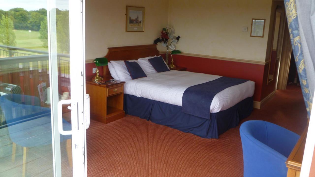 London Beach Country Hotel & Golf Club 텐터든 외부 사진